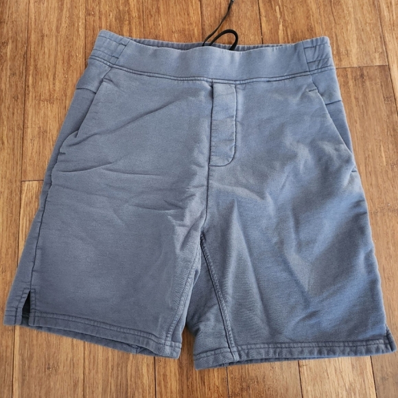 On Cloud Sweat Shorts - Picture 1 of 10